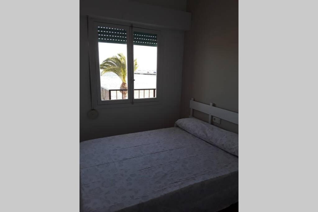 Piso En Primera Linea Con Wifi Y Vistas Al Mar Ло-Паган Екстер'єр фото