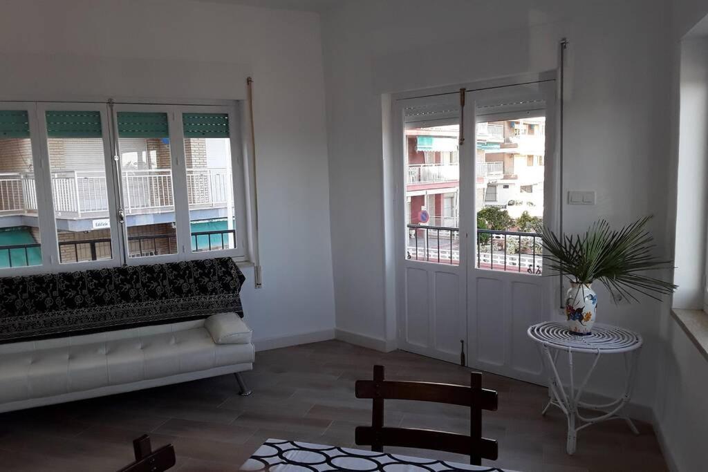 Piso En Primera Linea Con Wifi Y Vistas Al Mar Ло-Паган Екстер'єр фото