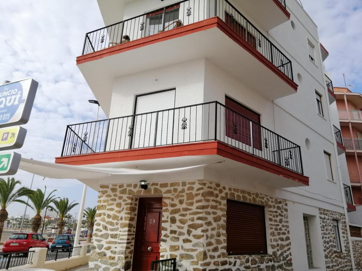 Piso En Primera Linea Con Wifi Y Vistas Al Mar Ло-Паган Екстер'єр фото